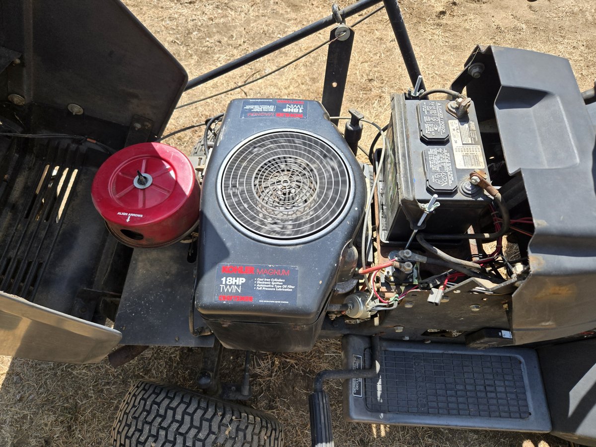 Craftsman Mower with blade photo 4