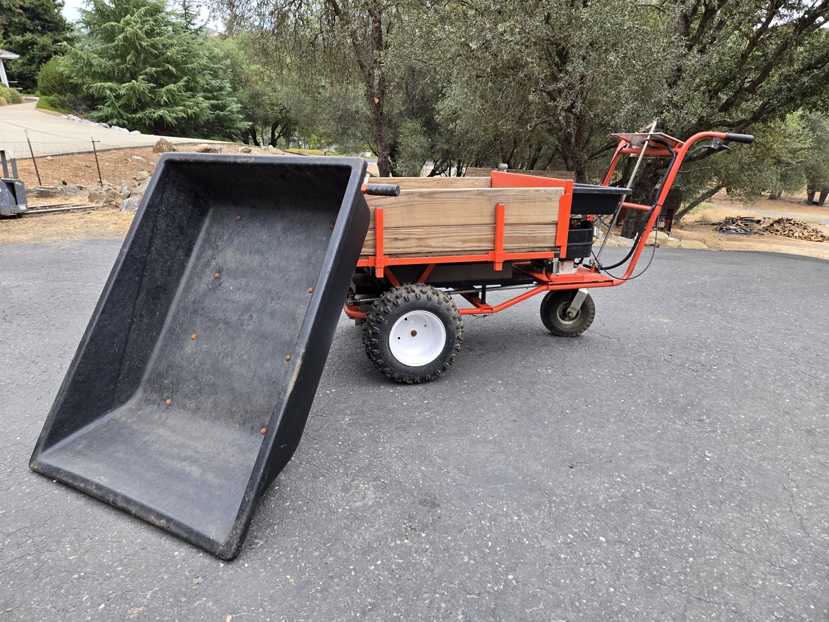Power garden wagon