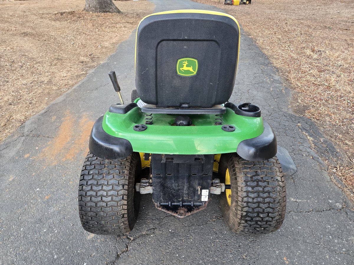 John Deere LA145 Mower photo 3