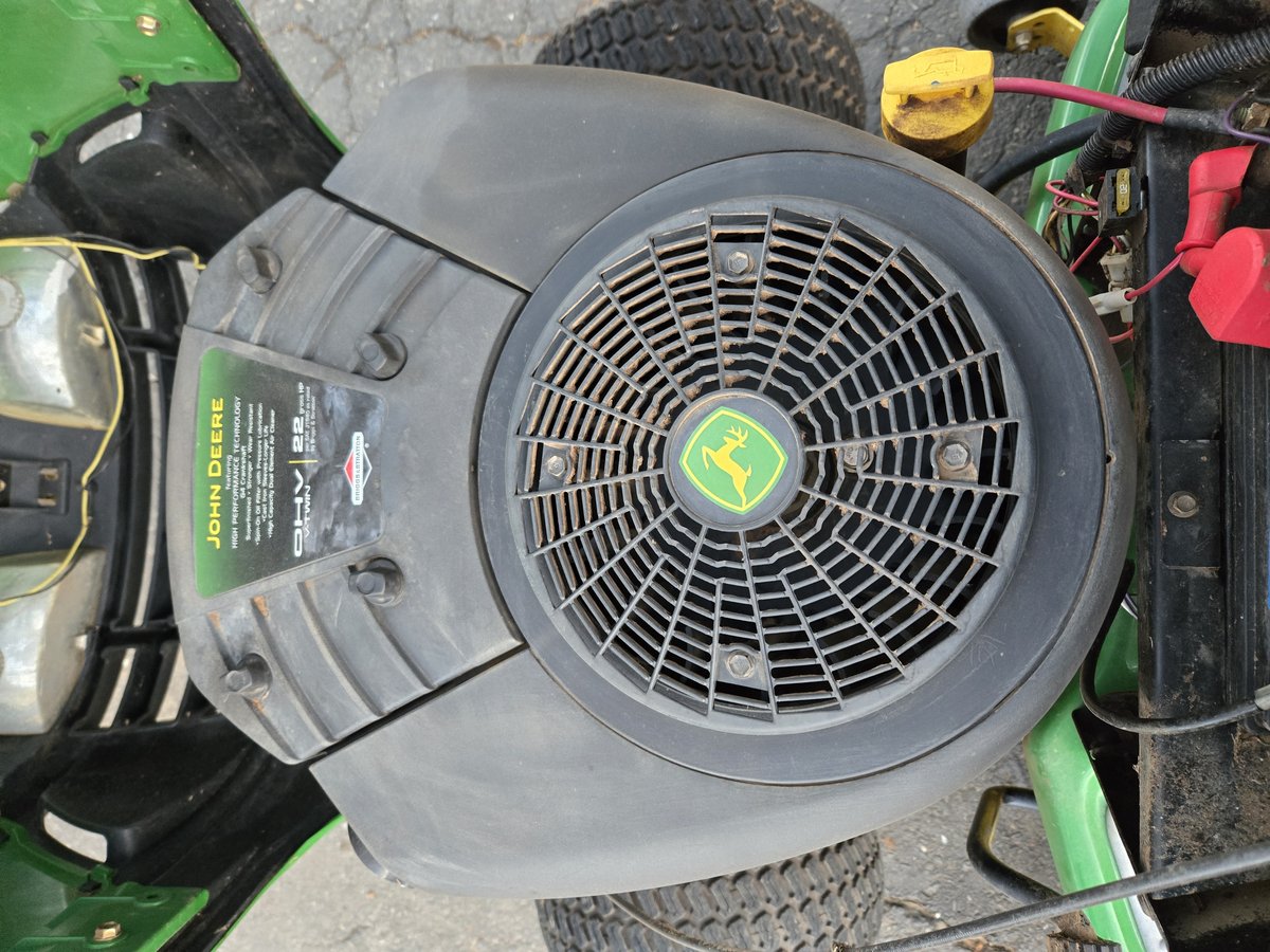 John Deere LA145 Mower photo 4