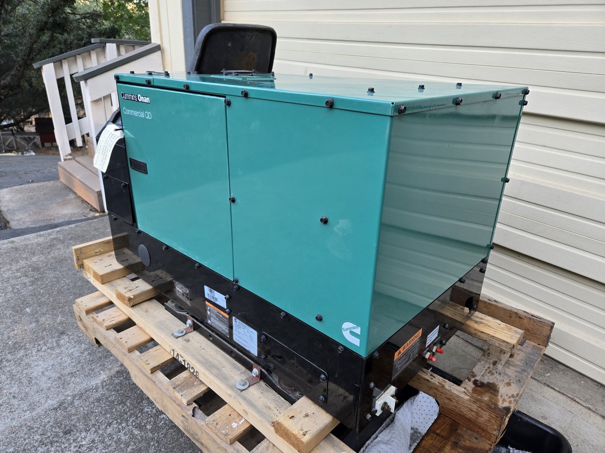 Cummins Generator photo 2